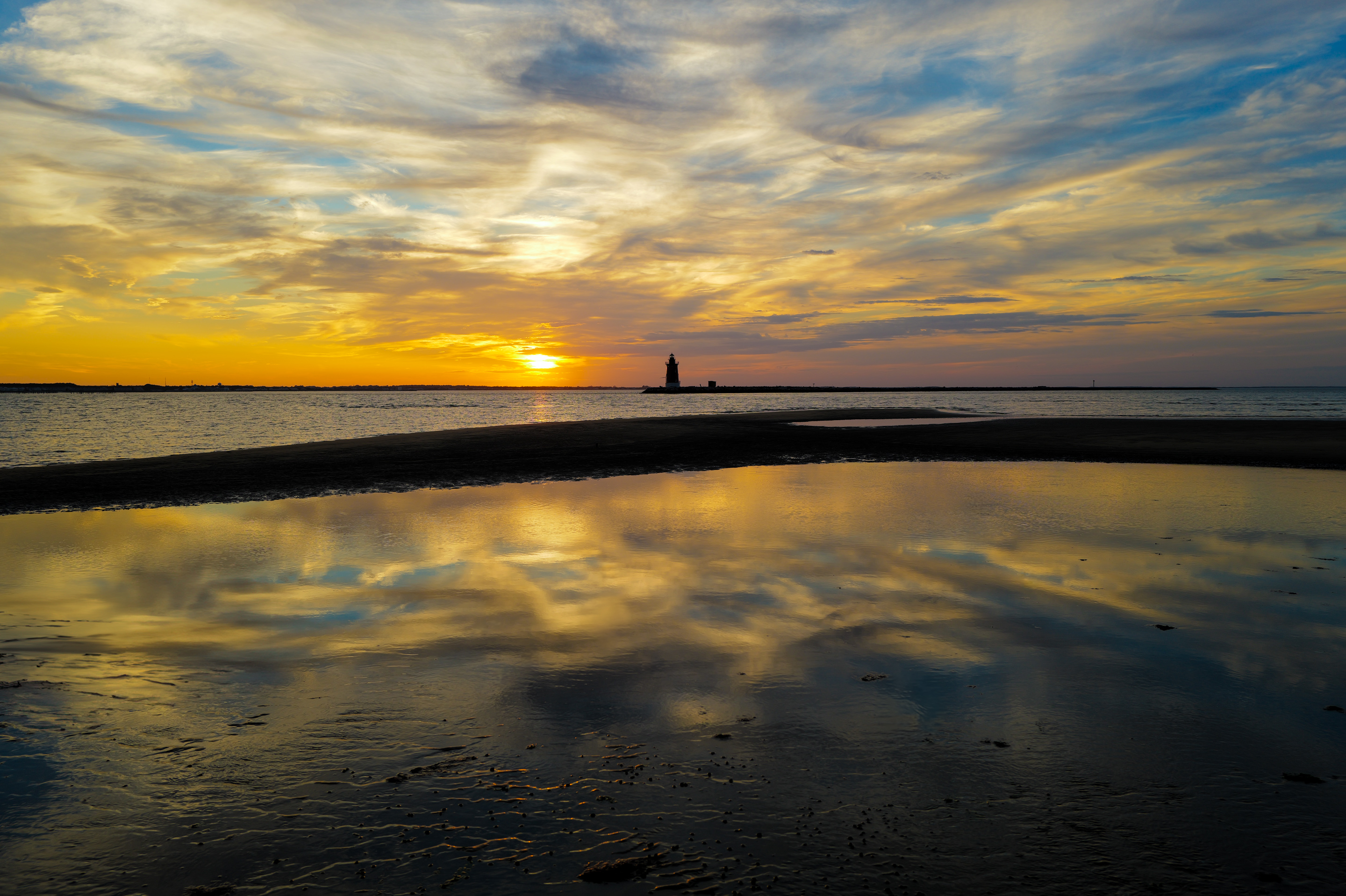 2nd PrizeOpen Color In Class 2 By Bob Petrow For Sunset At The Point DEC-2024.jpg